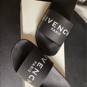 Givenchy Logo Pool Slides